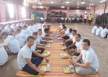 Sardar Patel Vyasan Mukti Kendra Bardoli - Afternoon Lunch and Rest Four Sardar Patel Vyasan Mukti Kendra Bardoli - Afternoon Lunch and Rest Four
