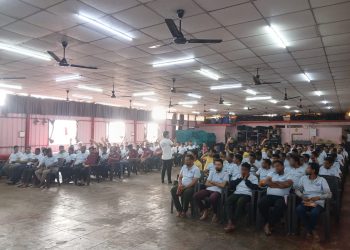Sardar Patel Vyasan Mukti Kendra Bardoli - Group Counseling Session Eight Sardar Patel Vyasan Mukti Kendra Bardoli - Group Counseling Session Eight