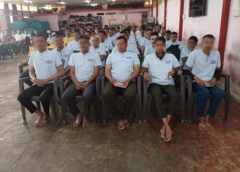 Sardar Patel Vyasan Mukti Kendra Bardoli - Group Counseling Session Five Sardar Patel Vyasan Mukti Kendra Bardoli - Group Counseling Session Five